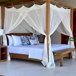 Infinity Luxury Villa - Stunning Sea And Piton Views