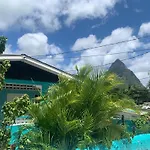 Jude Apartments