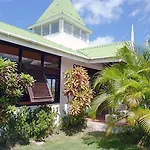 Villa Frangipani