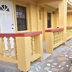 Golden Arrow Inn