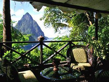 Hotel Mago Estate