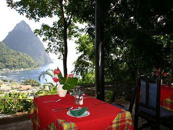 Hotel Mago Estate 3*