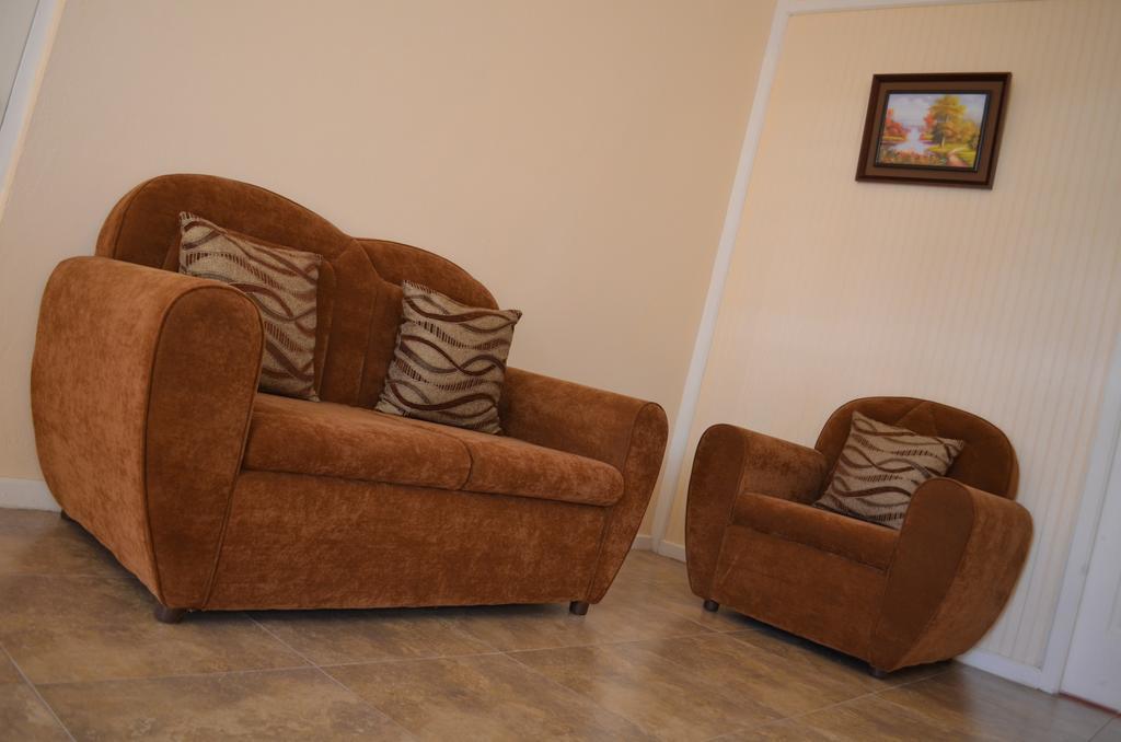 Qr Quality Cedar Palm Vieux Fort