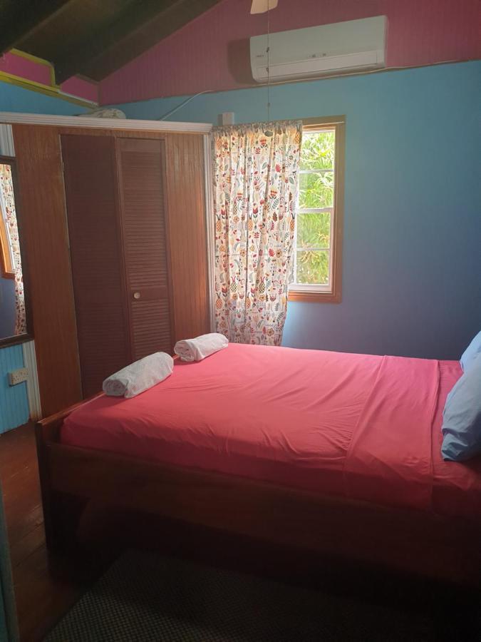 Seawind Cottage- Traditional St.lucian Style Gros Islet