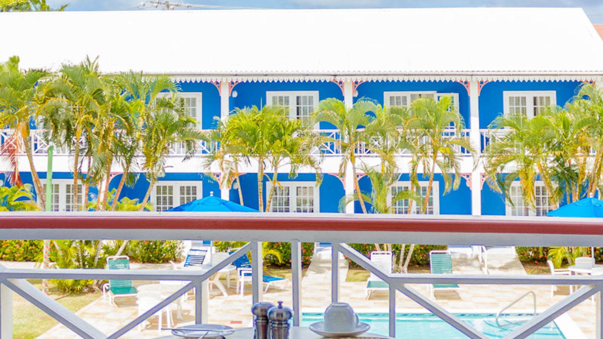 Bay Gardens Hotel 3*