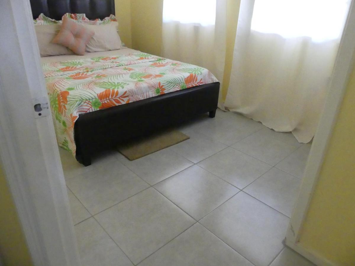 Southern Haven Apartment Laborie