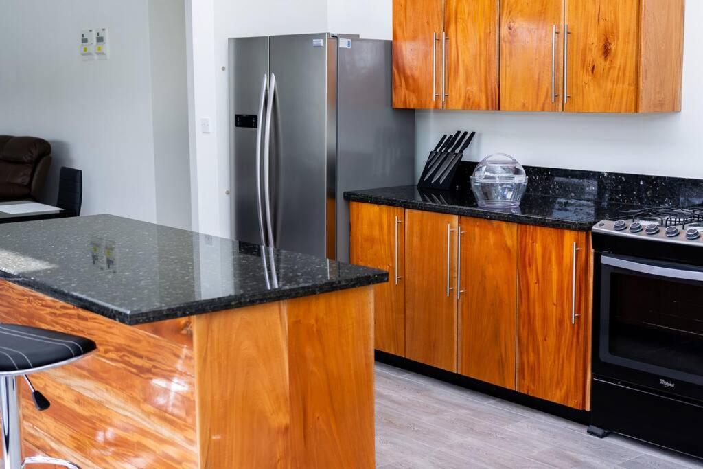 Villa Saba - New!! $1m Piton & Ocean Views!! Soufriere