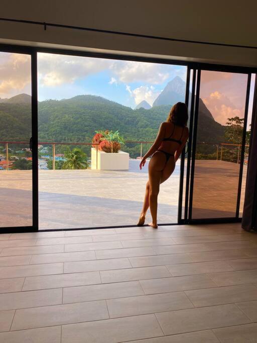 Villa Saba - New!! $1m Piton & Ocean Views!! Soufriere