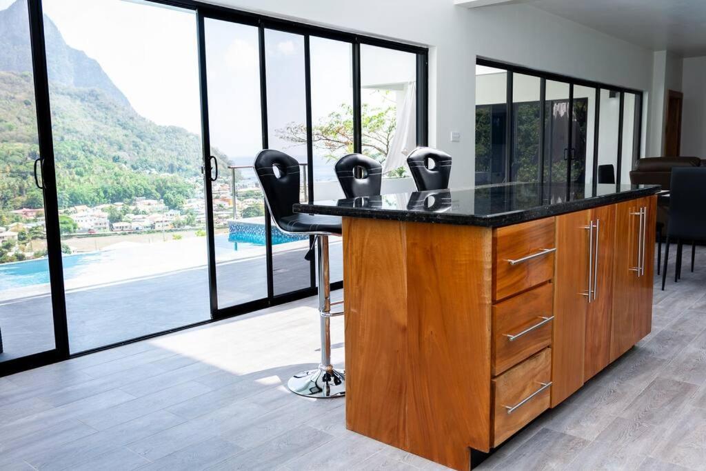 Saba - New!! $1m Piton & Ocean Views!!