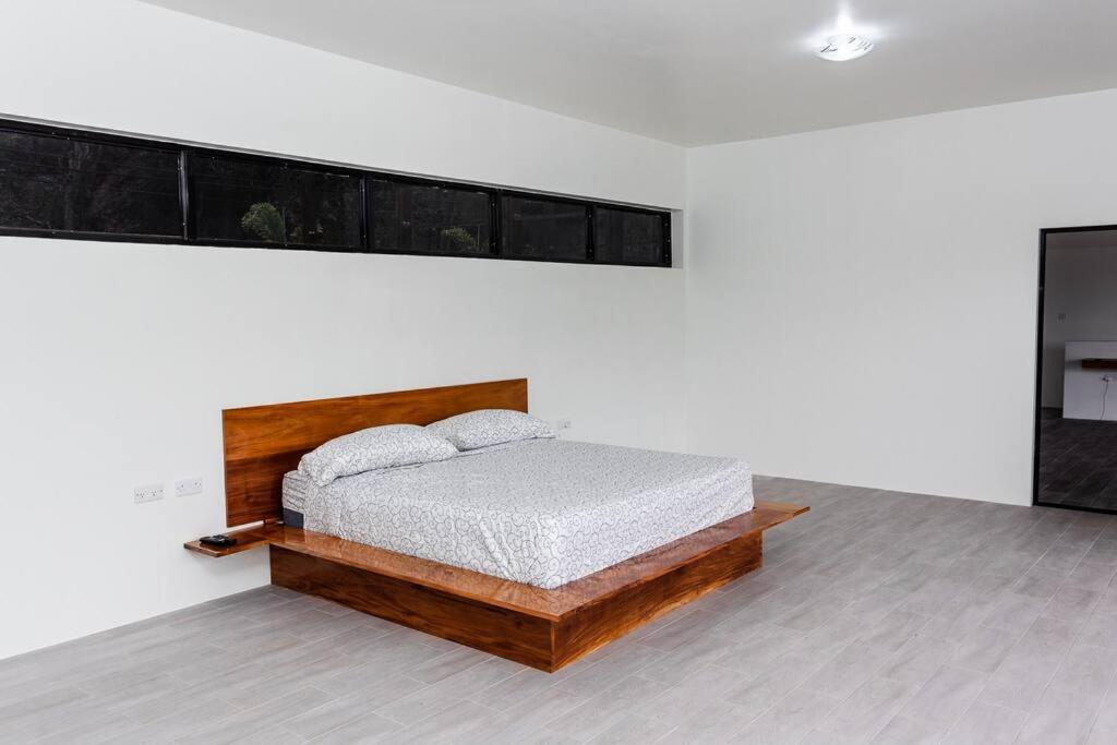 Saba - New!! $1m Piton & Ocean Views!! Villa