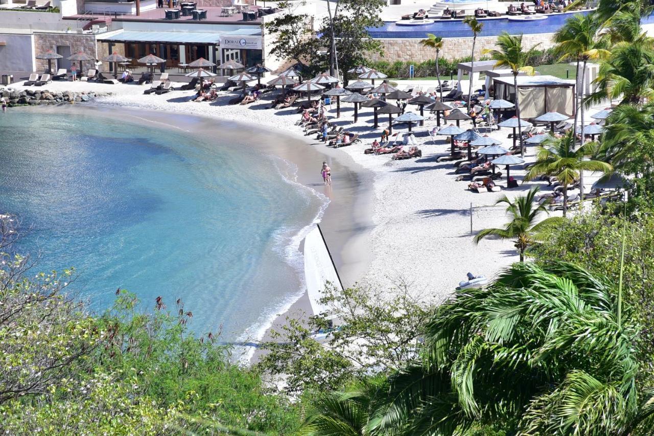Beachfront Cozy * Gros Islet