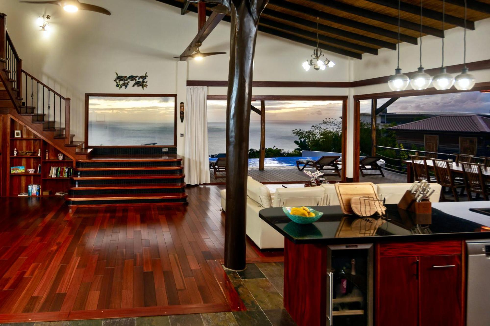 Villa Gone Tropical Luxury