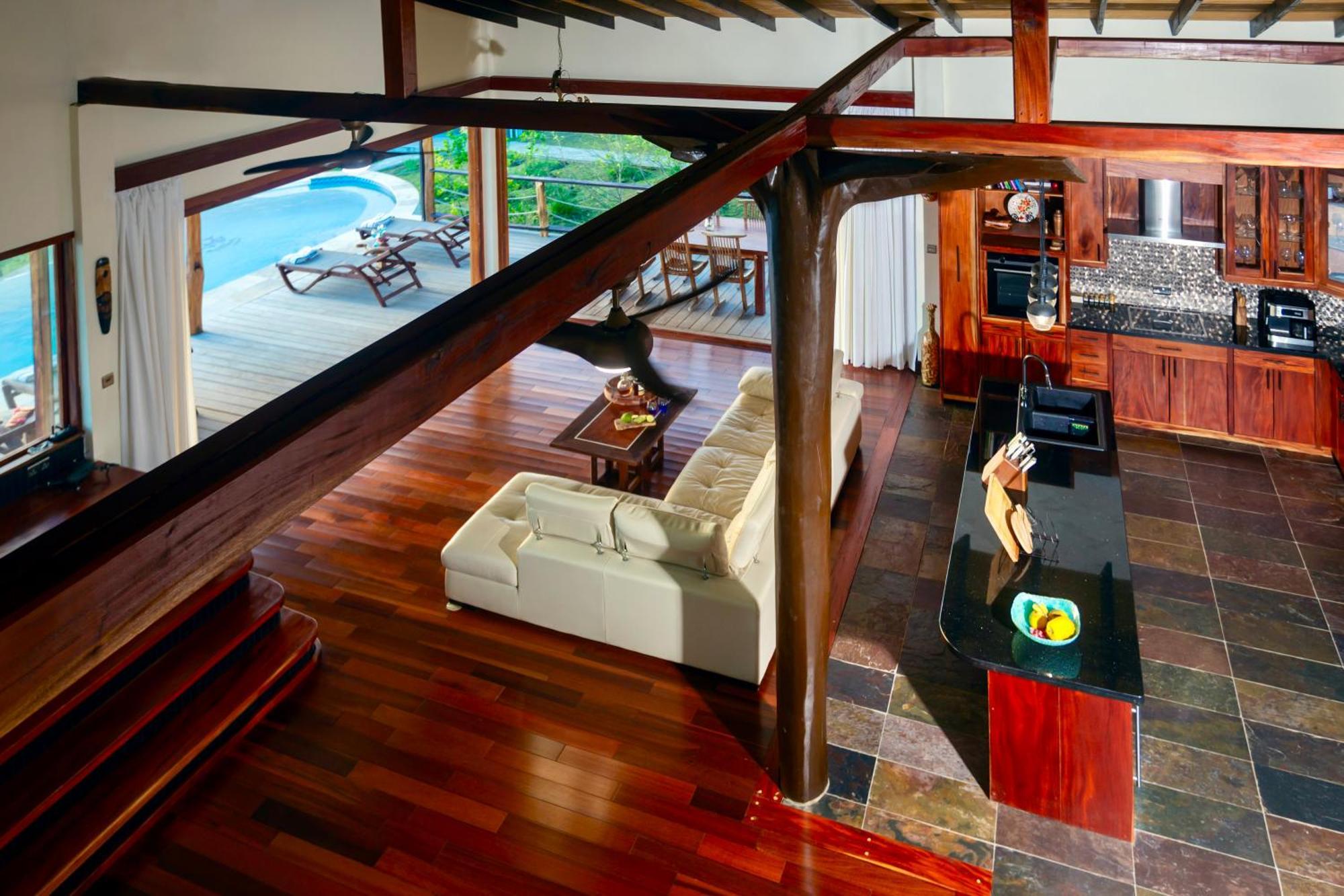 Villa Gone Tropical Luxury *