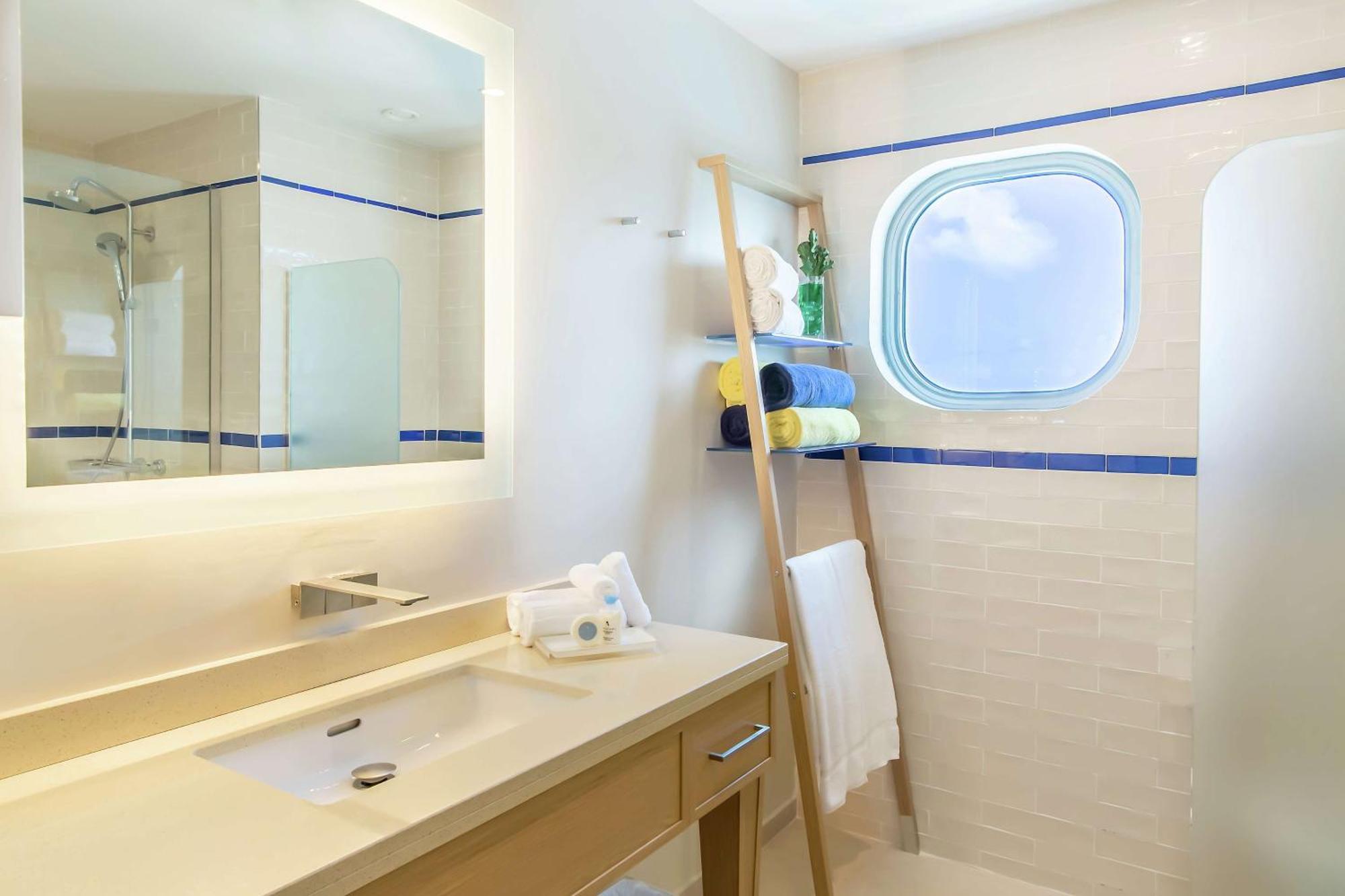 Harbor Club St Lucia, Curio Collection By Hilton Resort 4*