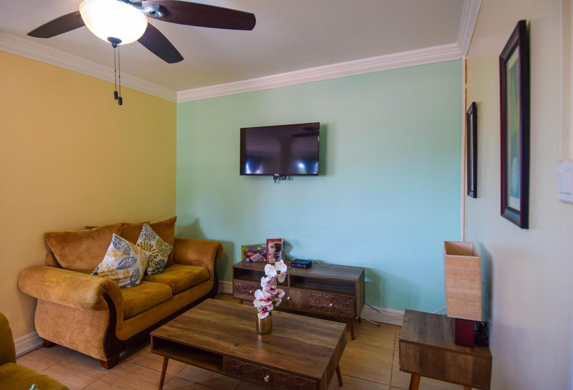 Sea Piton View Apartment- Location, Convenience, Modern Living Soufriere