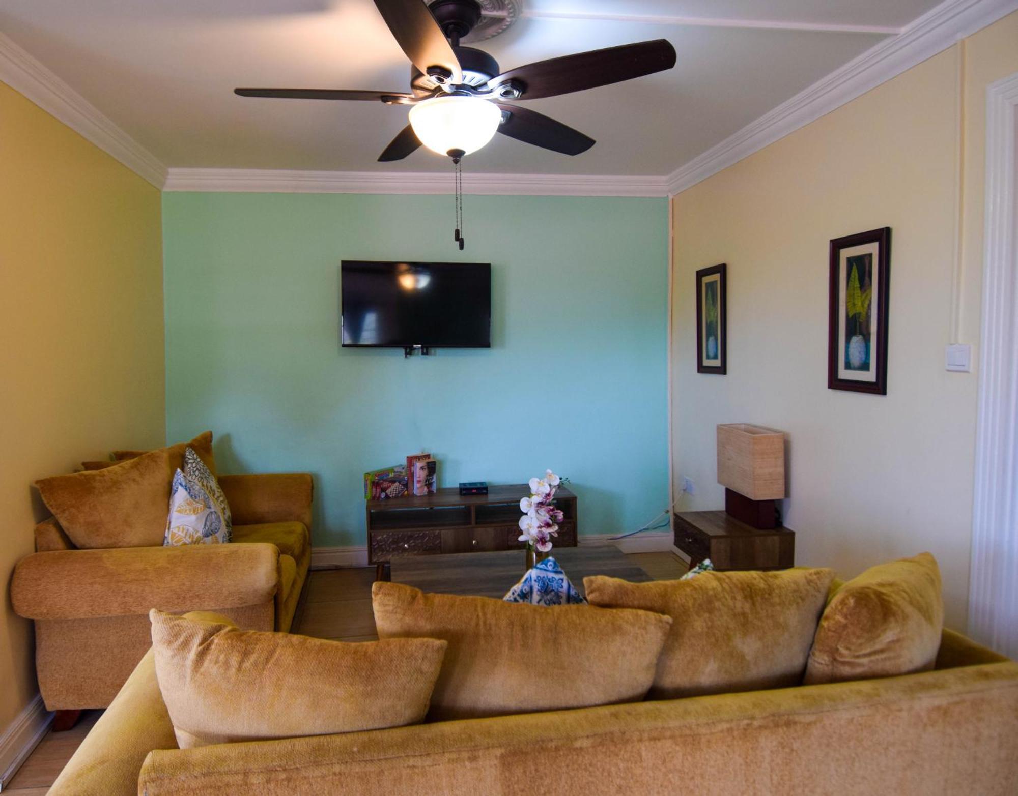Aparthotel Sea Piton View Apartment- Location, Convenience, Modern Living 3*