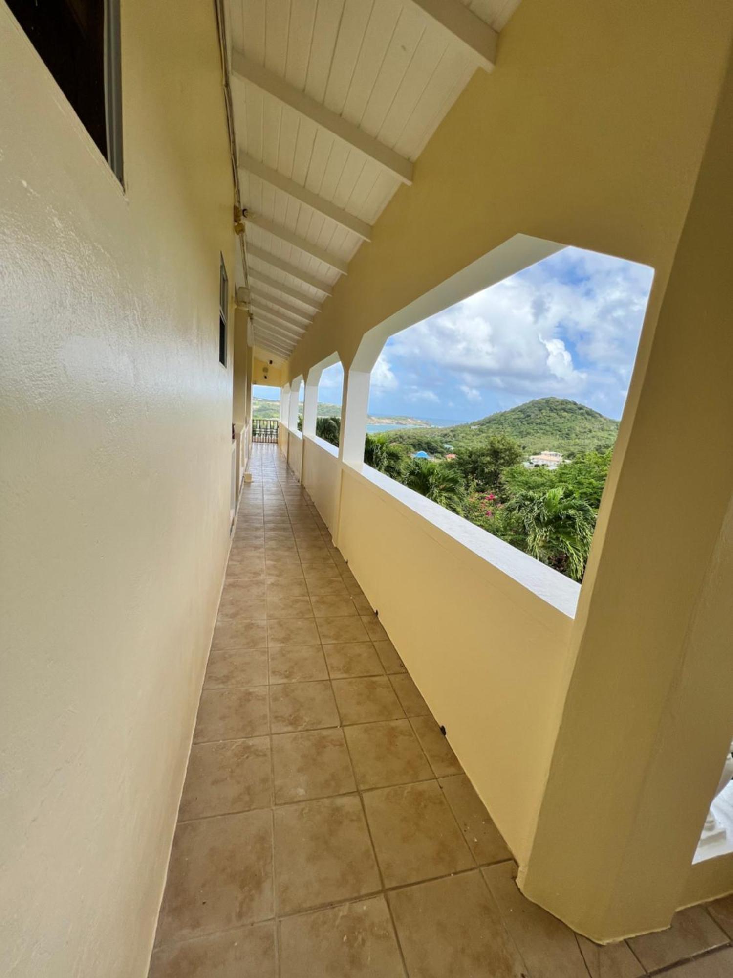 Caribbean Breeze * Gros Islet