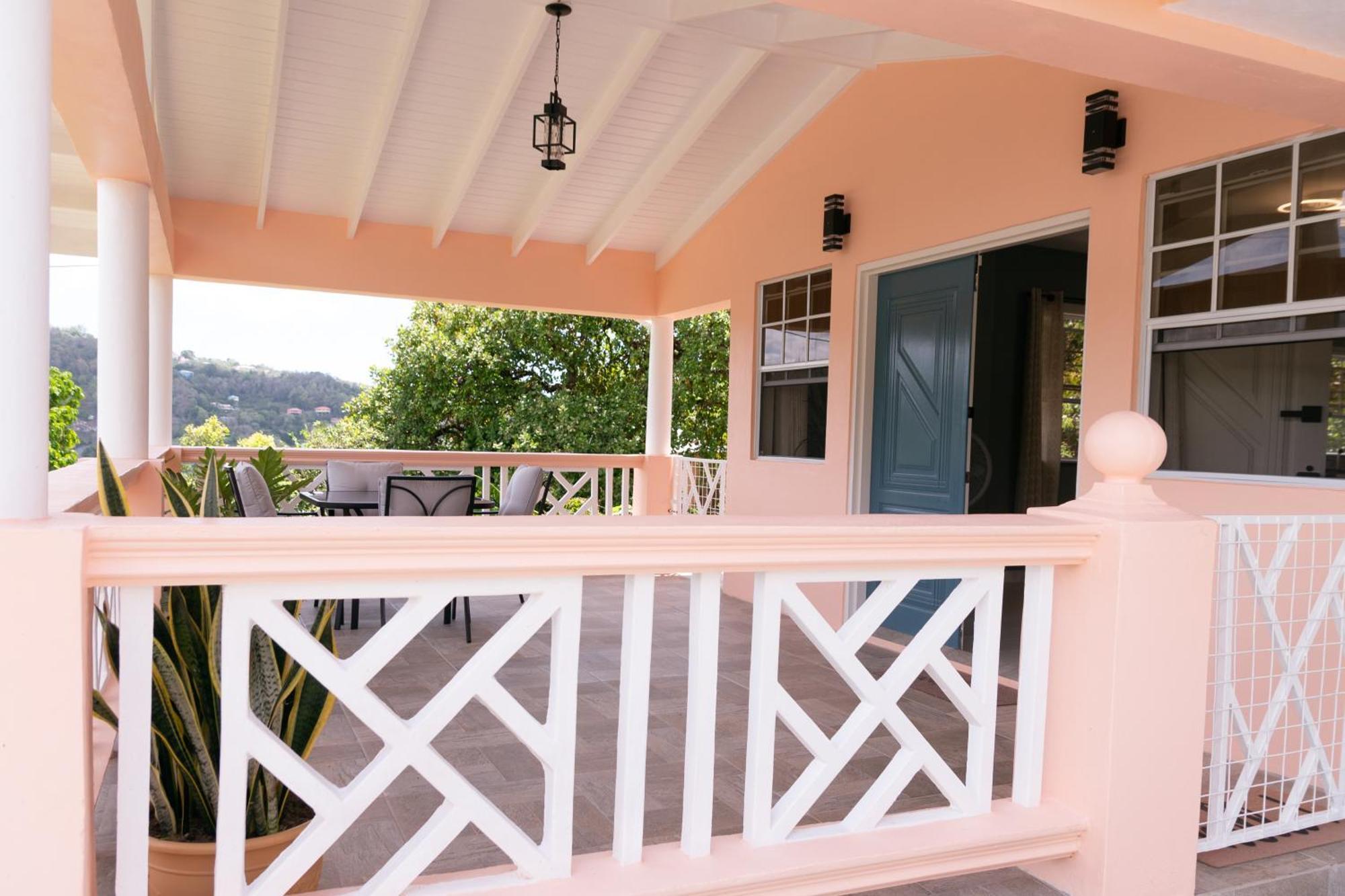 Bon Vivant Chateau Smart Apartment