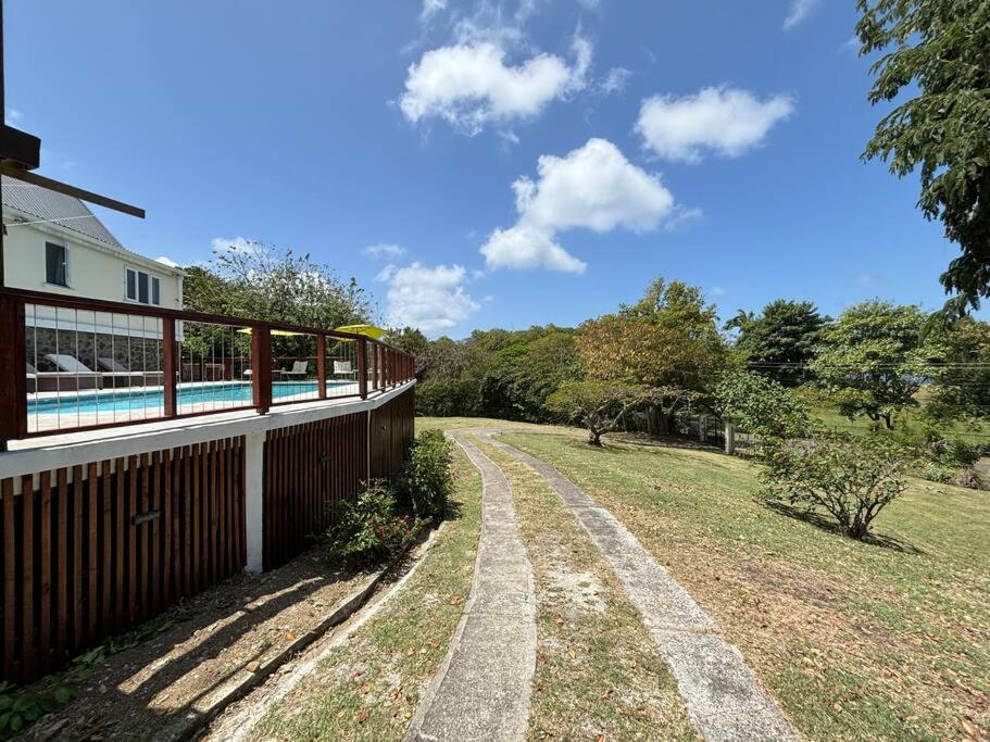 Private With Large Pool & 5min Walk To * Cap Estate