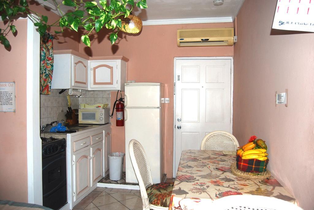 Chez Marie Alish 3*
