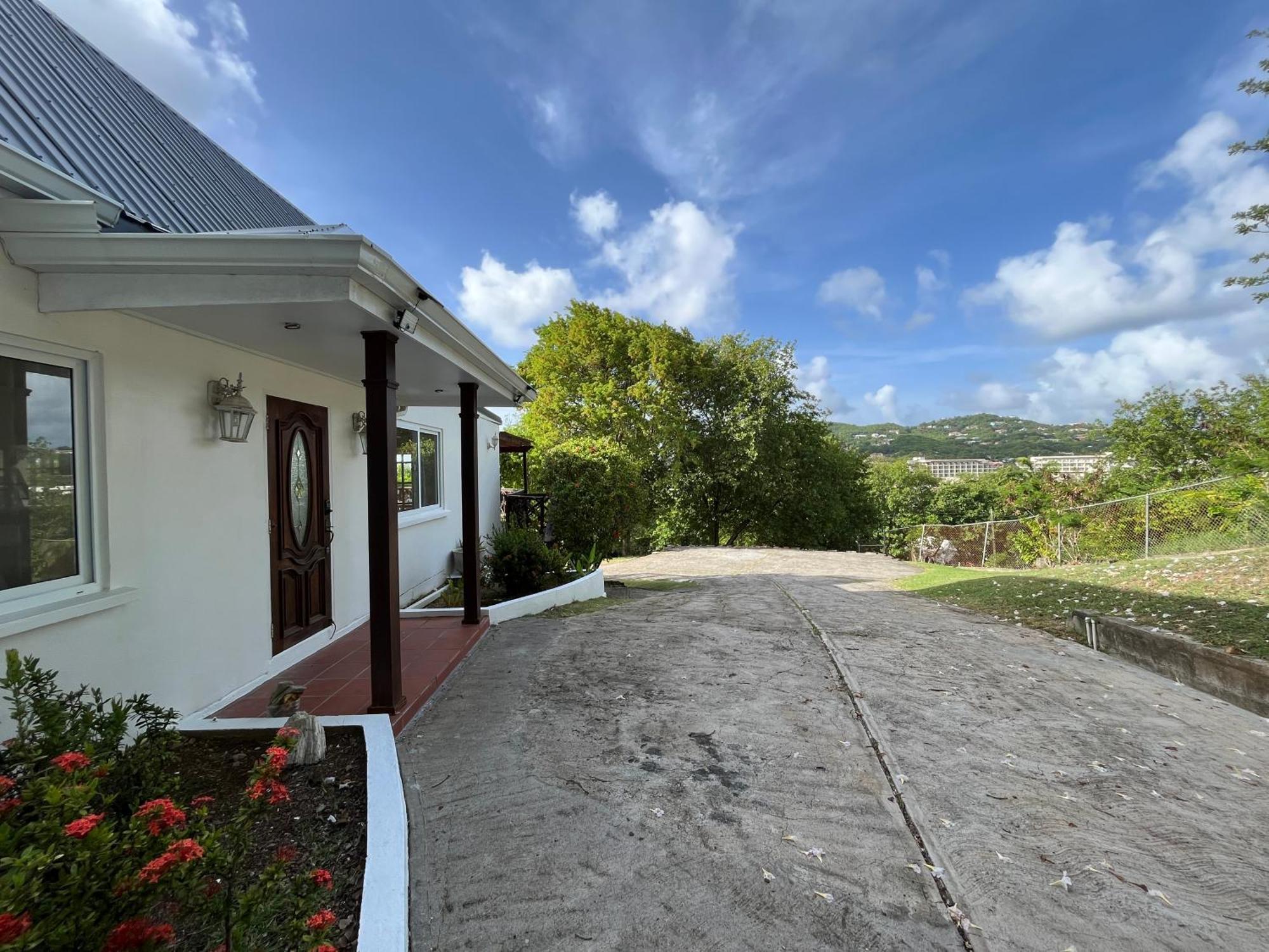 Villa Private With Large Pool & 5min Walk To *