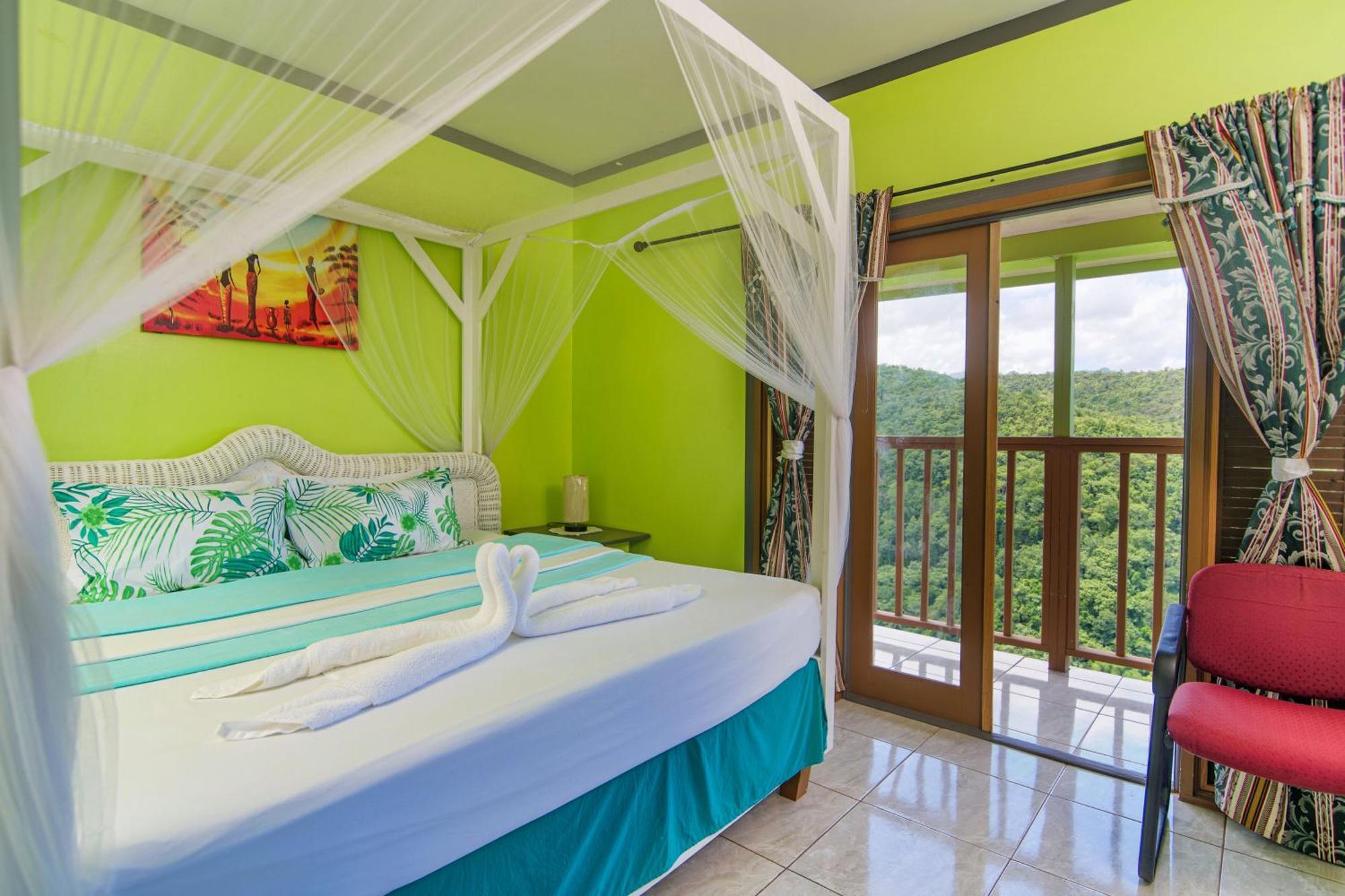 Tropical Paradise View Inn