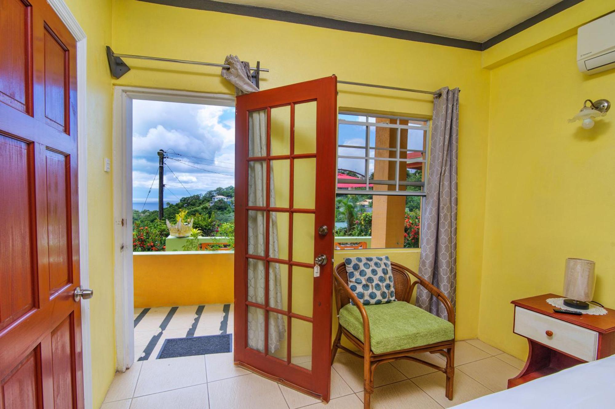 Tropical Paradise View Inn 3*