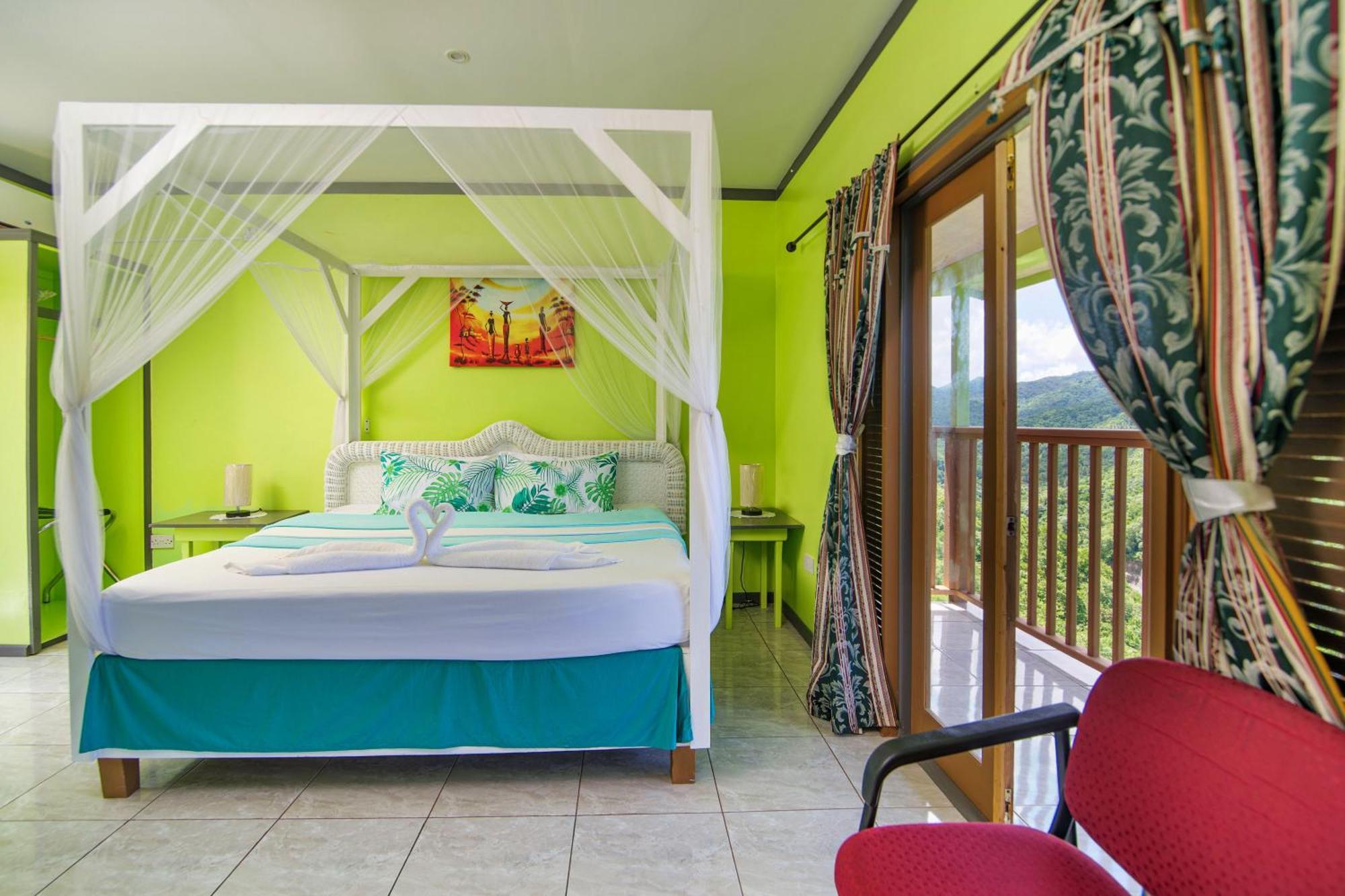 Tropical Paradise View Inn Anse La Raye