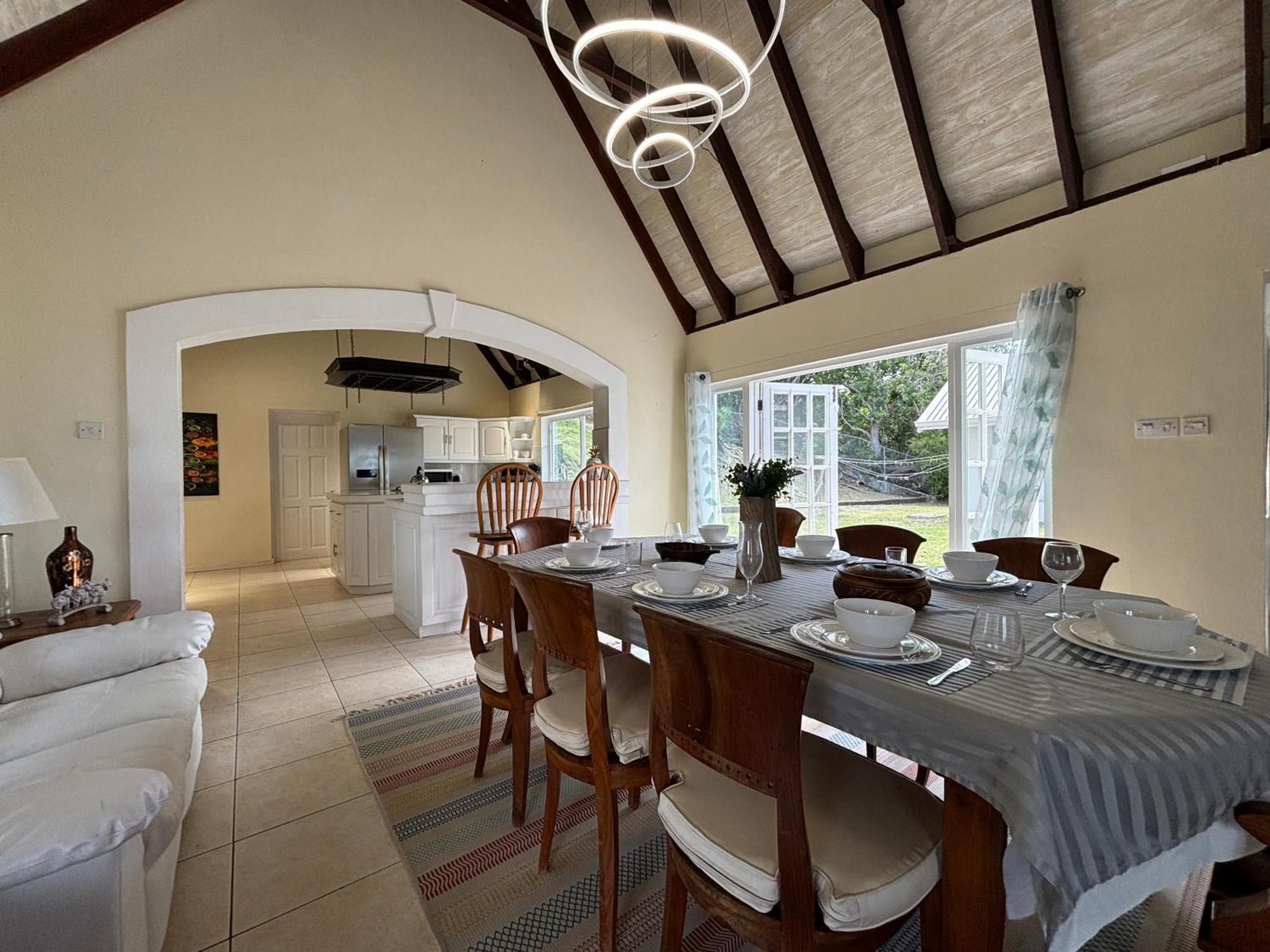 Villa Private With Large Pool & 5min Walk To
