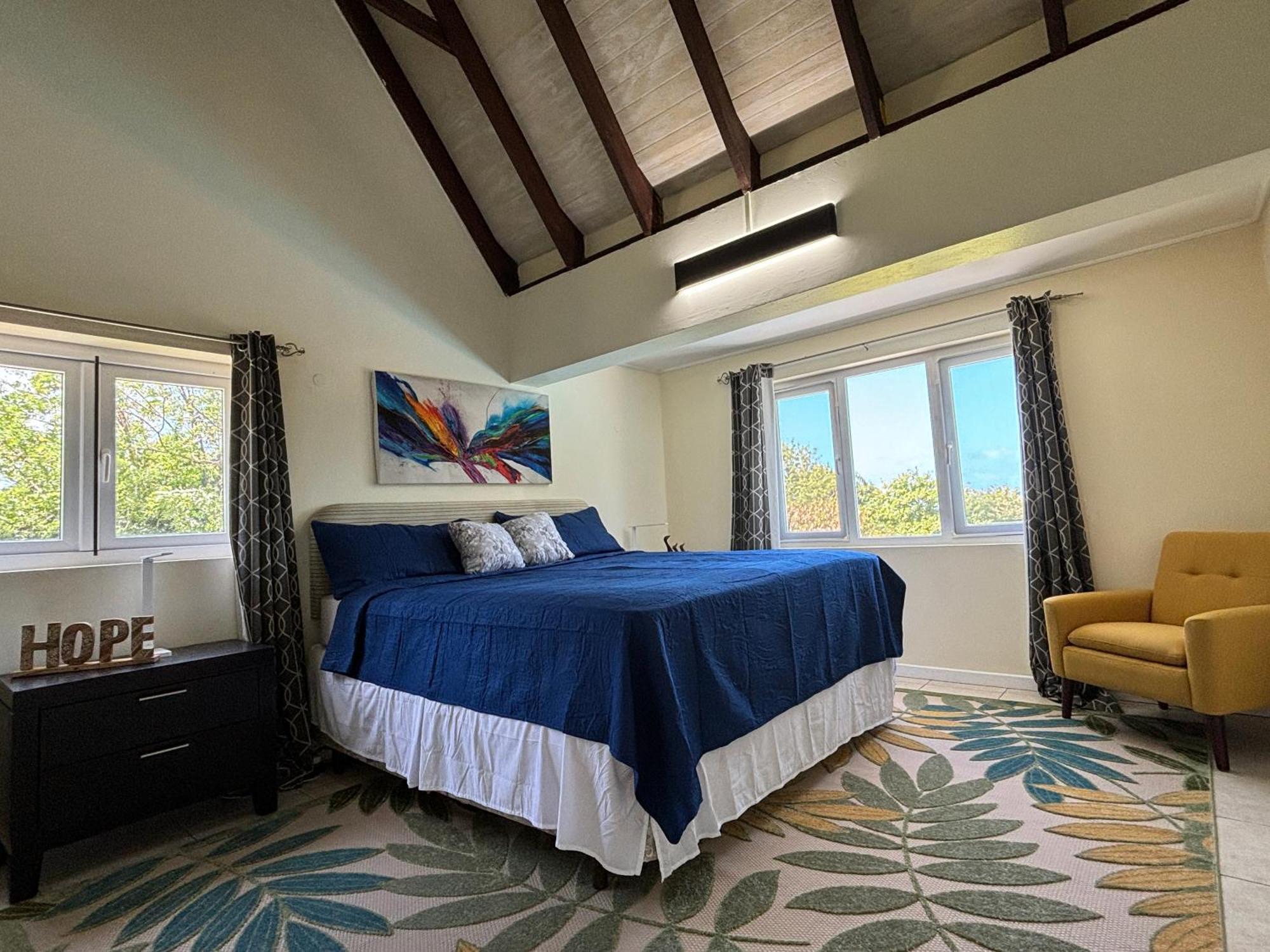 Villa Private With Large Pool & 5min Walk To *