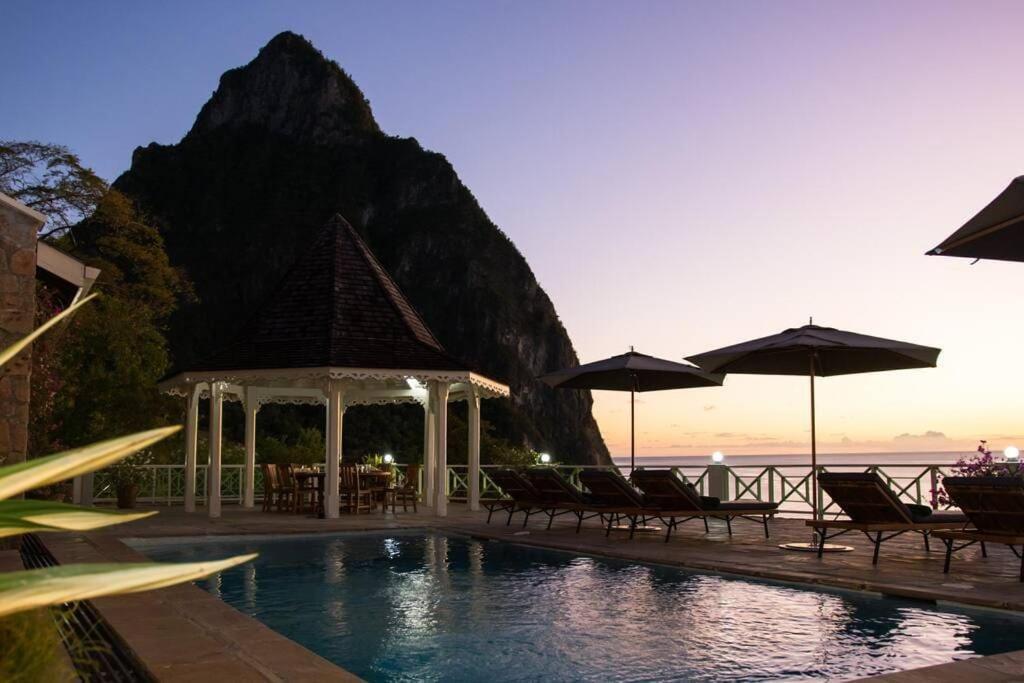 Belle Coco Malgratoute St Lucia Villa *