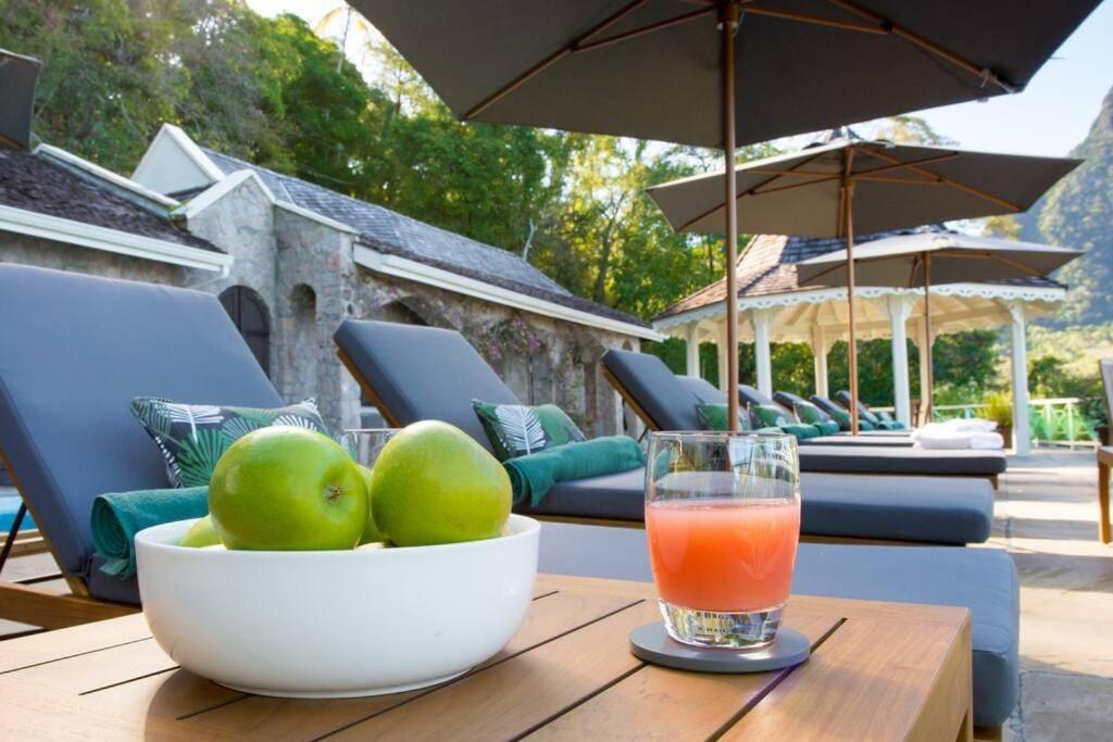 Villa Belle Coco Malgratoute St Lucia *