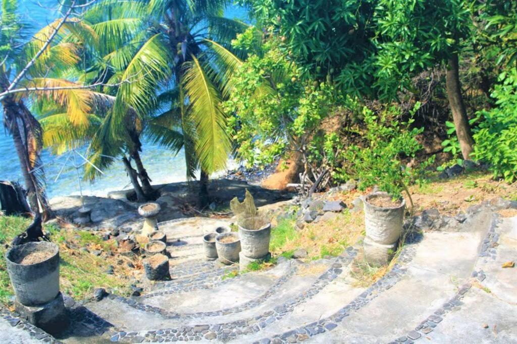 Villa Oceandale Beachfront *