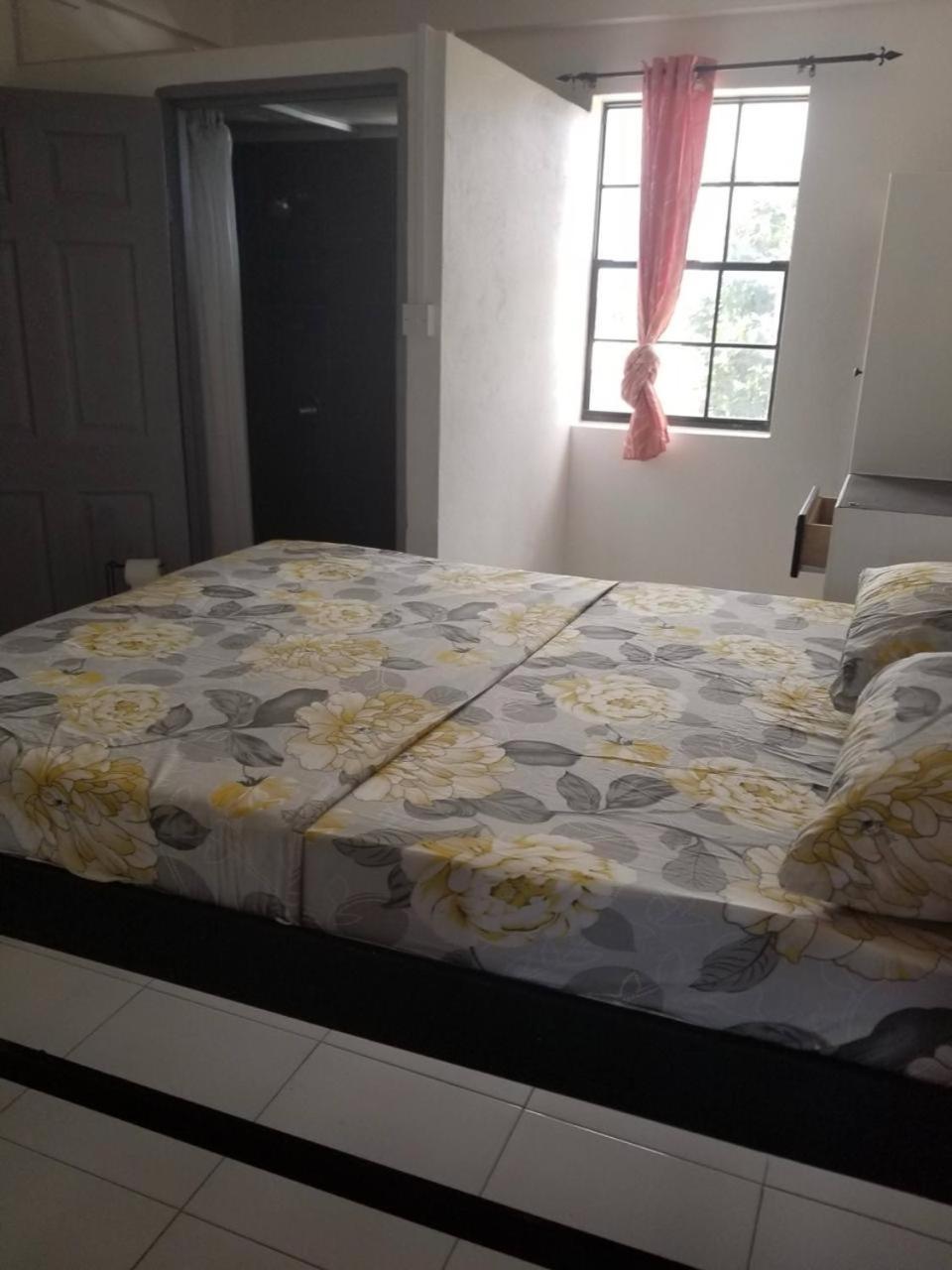 Annies Aparthotel