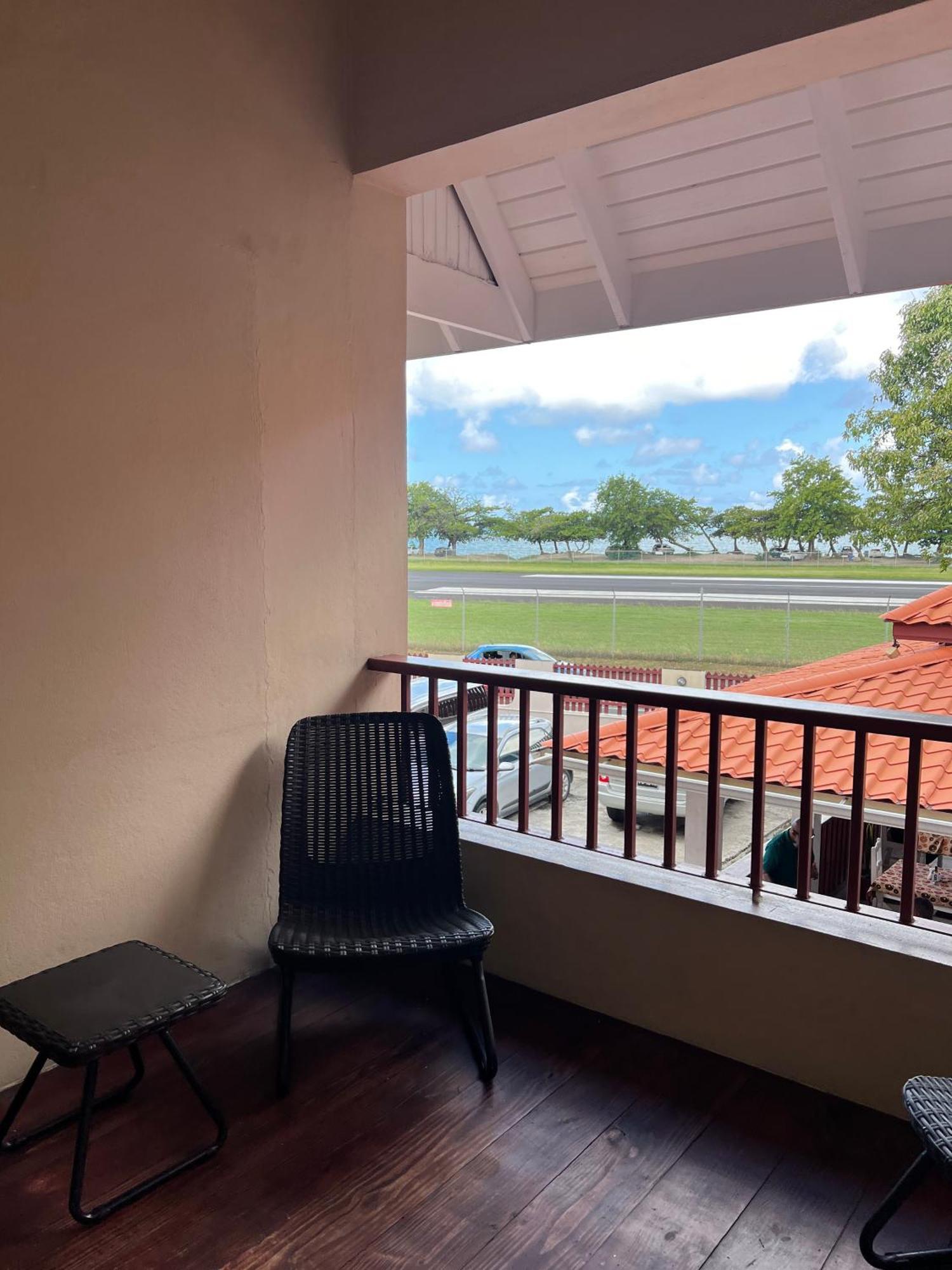 Seaview Apartel