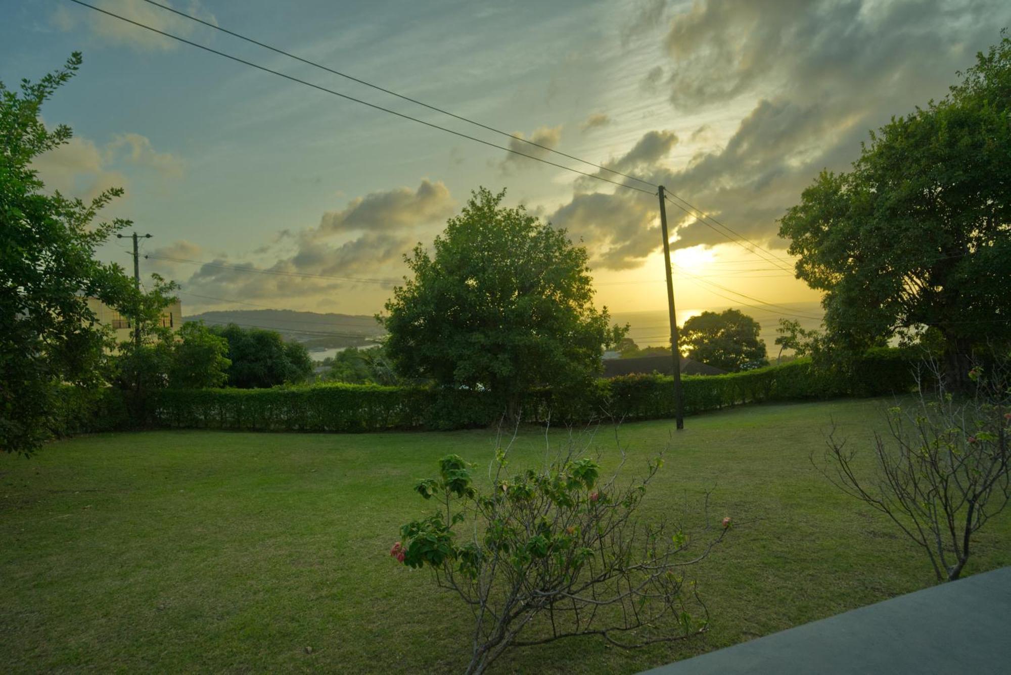 Almarlene House, Spacious Sea View, Large Pool, Patios, Cot, Cook