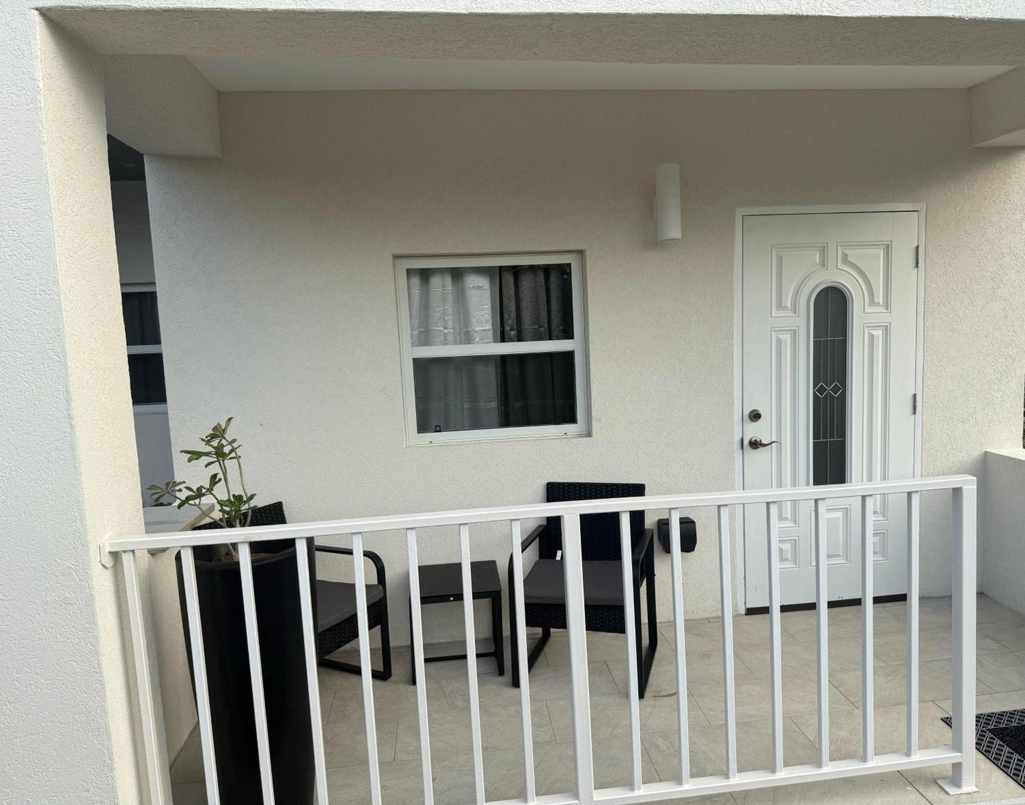 Hilltop Unit #3 Apartment *