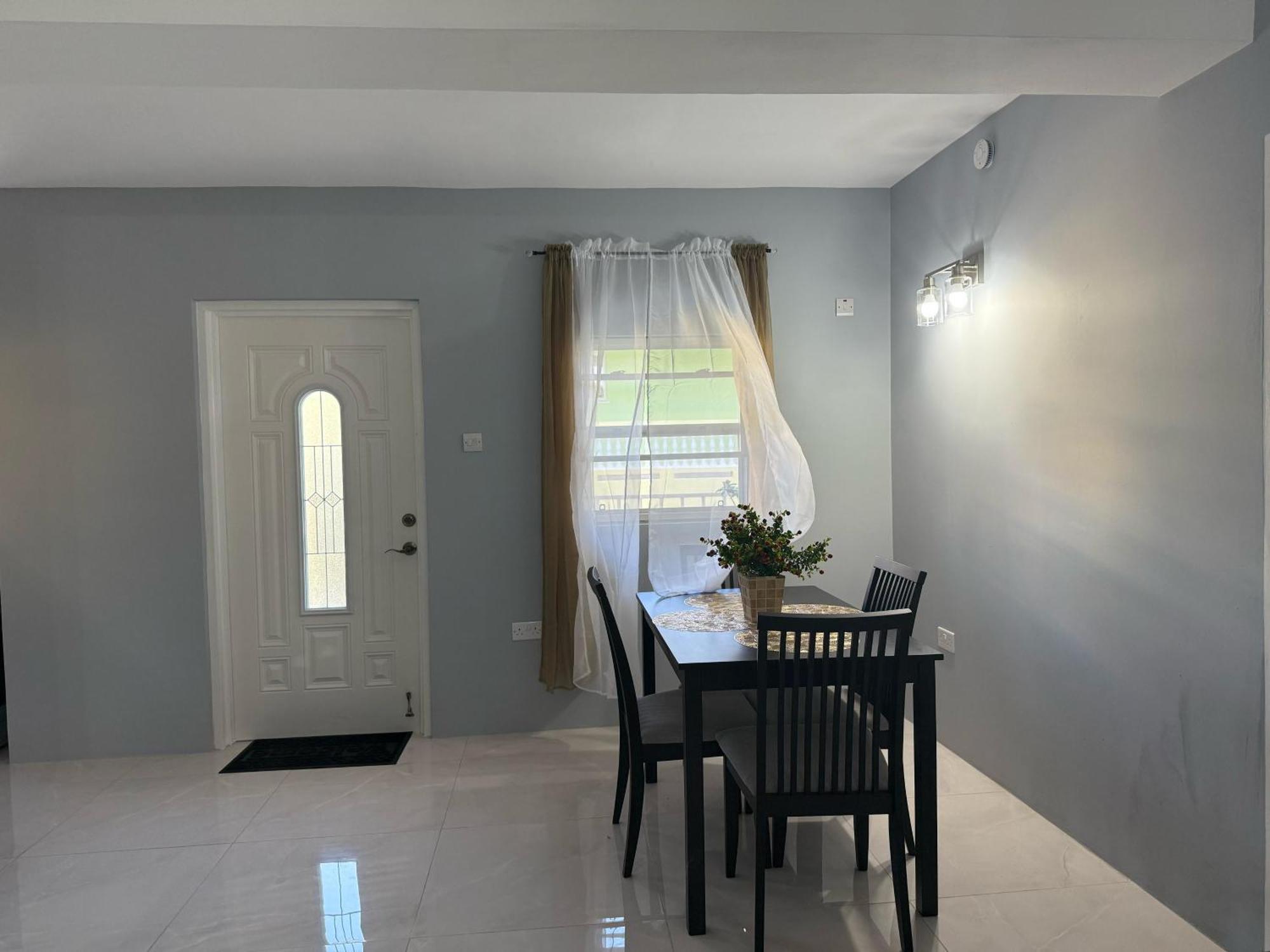 Hilltop Unit #4 * Gros Islet