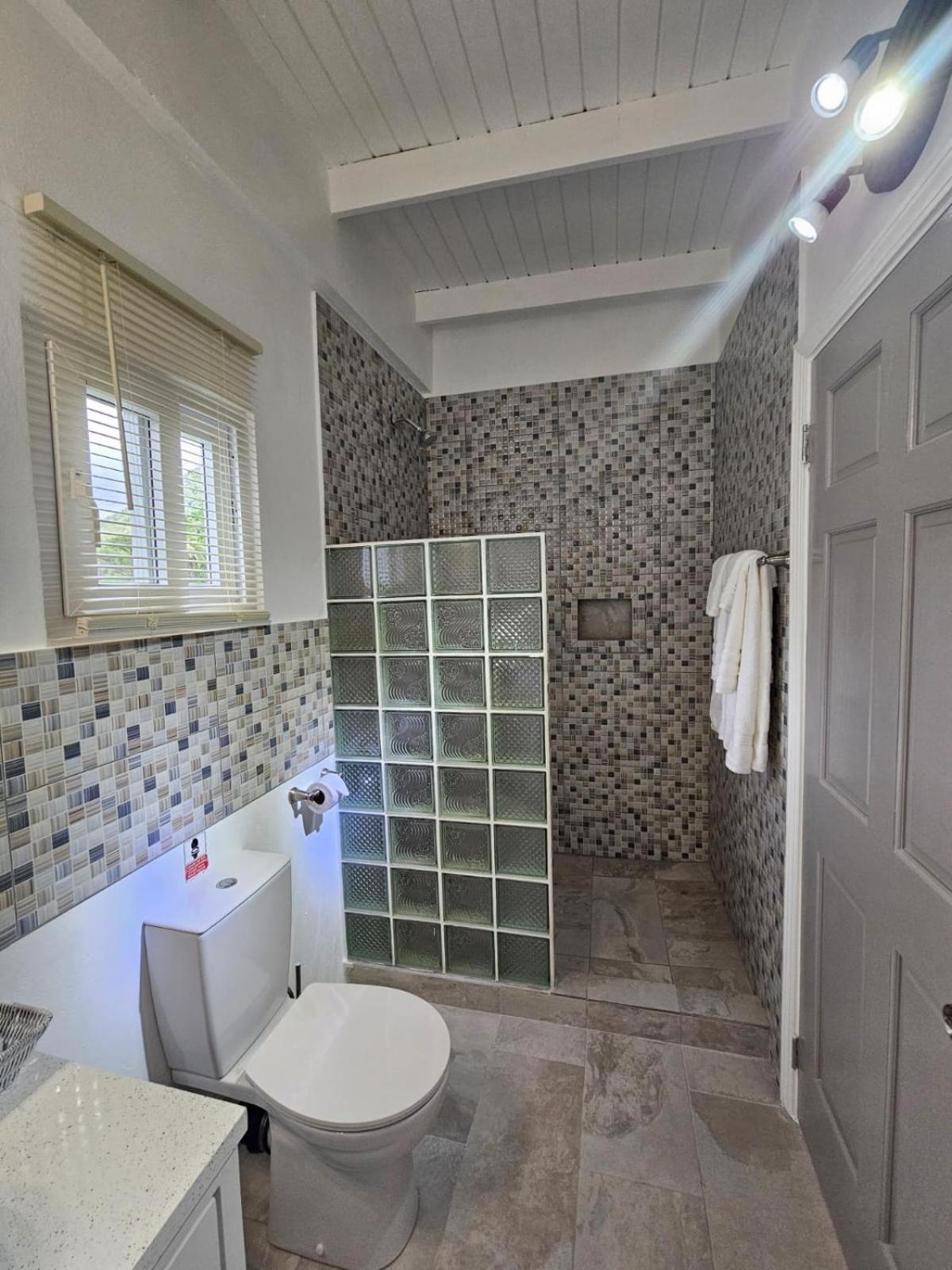 Agape Suites-room 5-2nd Floor *