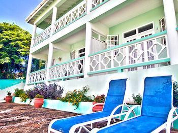 Four Springs Hotel 2*