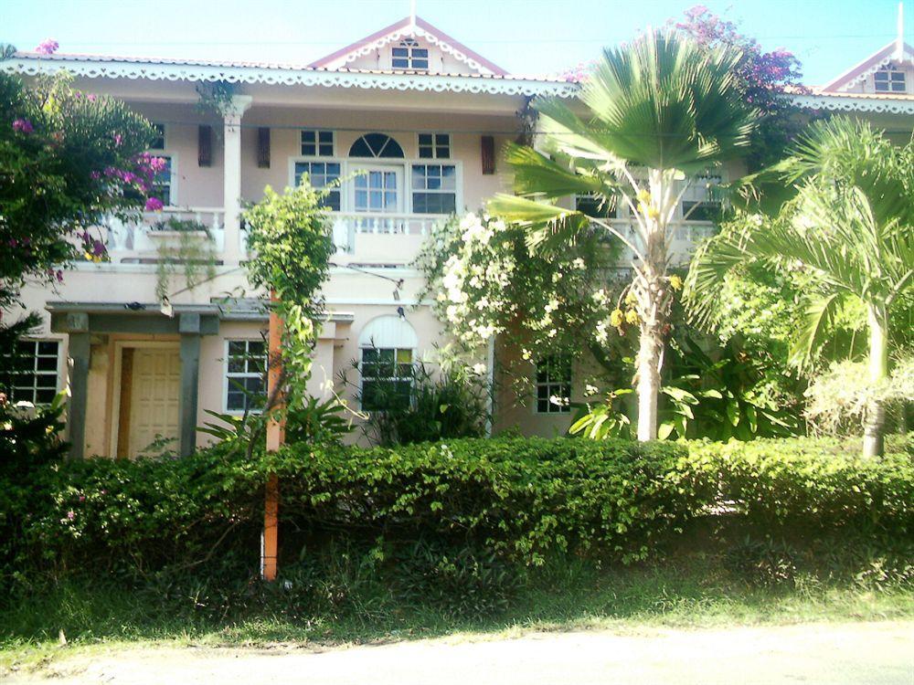 Chez Marie Alish Hotel