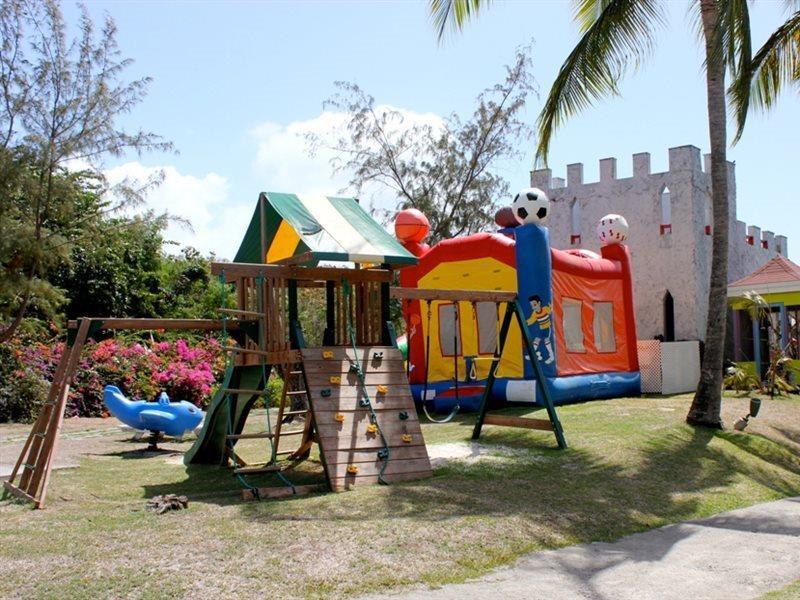 Smugglers Cove & Hotel