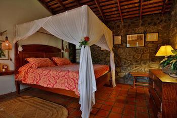 Hotel Les Chaudieres 4*