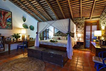 Hotel Les Chaudieres 4*