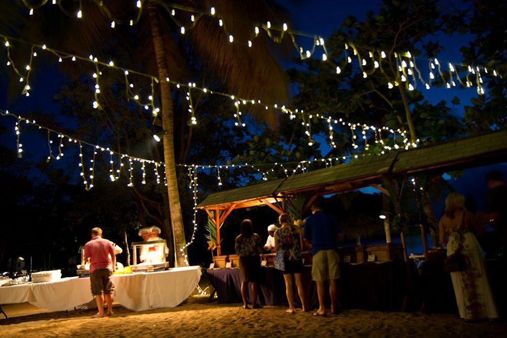 Smugglers Cove & Hotel Gros Islet