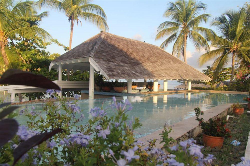 Smugglers Cove & 3*