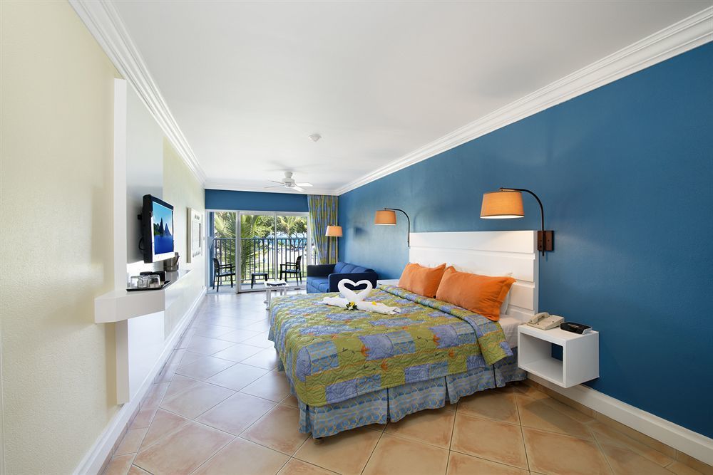 Coconut Bay & Vieux Fort