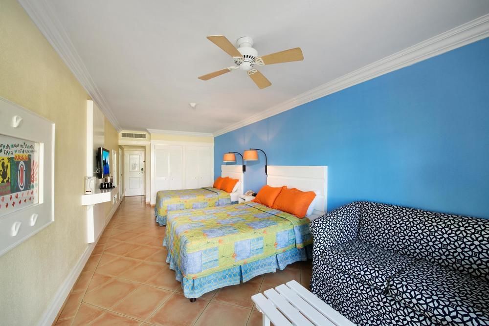 Coconut Bay & 4*