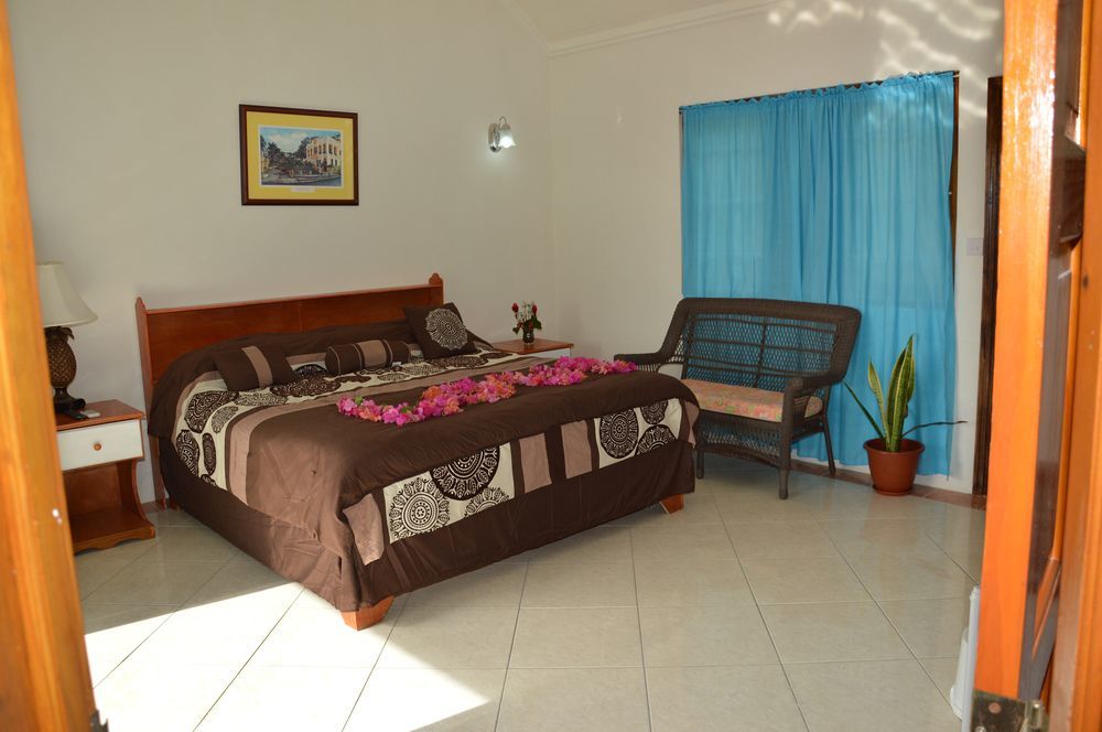 Tropical Paradise View Inn 3*