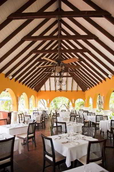Hotel Smugglers Cove & Gros Islet